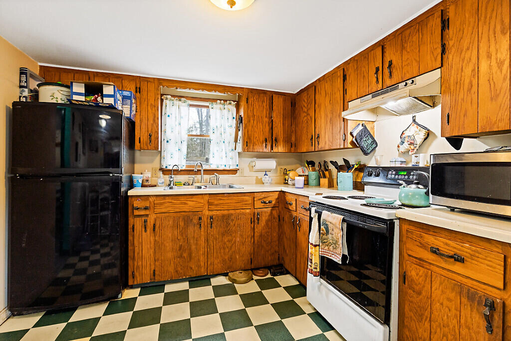 154 Togus Road Chelsea, ME 04330 - Photo 18 of 37 35_BP5A4963_DxO_mls