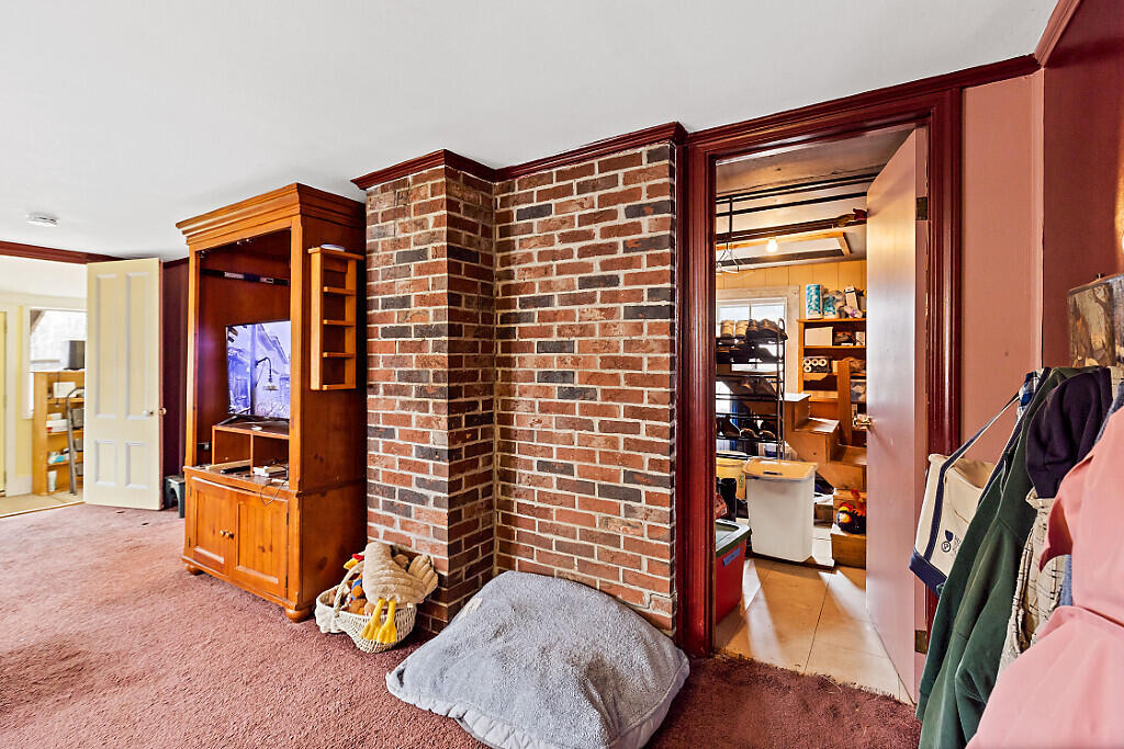 154 Togus Road Chelsea, ME 04330 - Photo 22 of 37 48_BP5A4924_DxO_mls