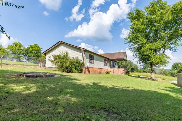 $164,900 | 109 Fairview Avenue, Cornersville, TN 37047