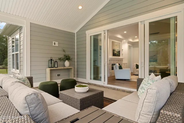 $825,000 | 167 River Ridge Drive, Wallace, NC 28466