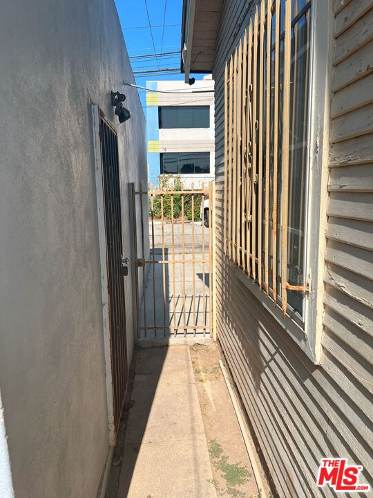 737 Lime Avenue Long Beach, CA 90813 - Photo 16 of 19 a view of a balcony with wooden floor