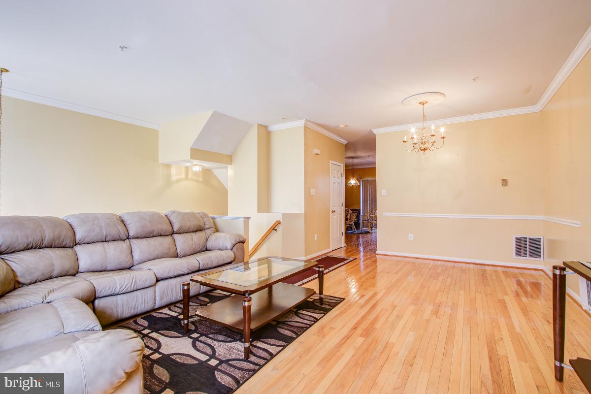 2952 St Helen Circle Silver Spring, MD 20906 - Photo 3 of 16 Gallery Image 3