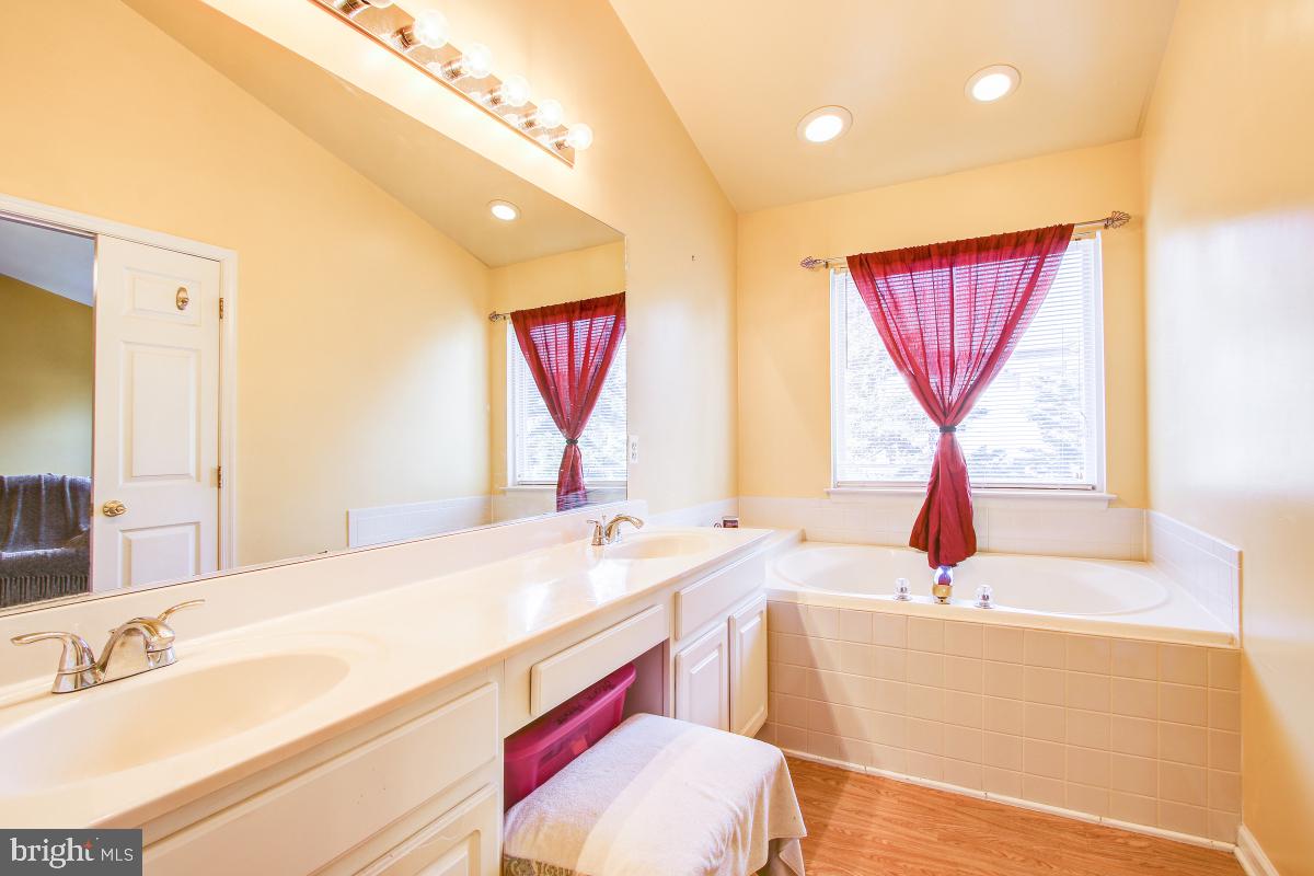2952 St Helen Circle Silver Spring, MD 20906 - Photo 8 of 16 Gallery Image 8