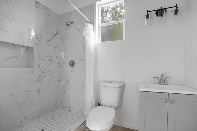 $4,100 | 20538 Enadia Way, Winnetka, CA 91306