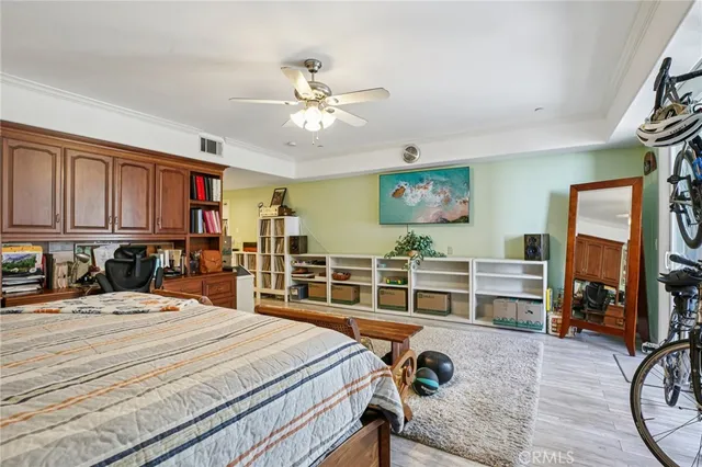 $1,200,000 | 1000-715 East Ocean Boulevard, Long Beach, CA 90802