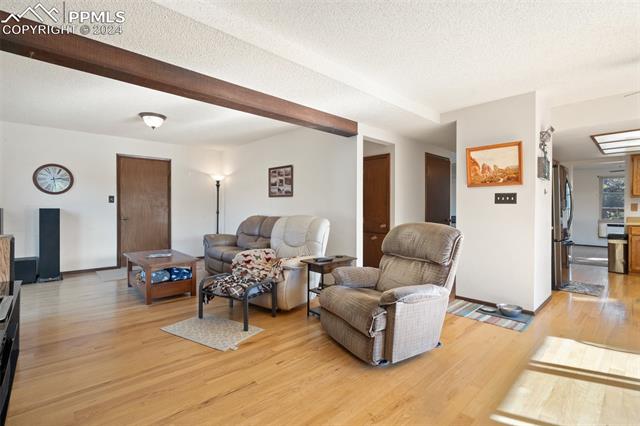 5208 Miranda Road Colorado Springs, CO 80918 - Photo 10 of 41