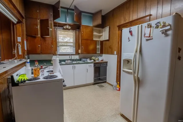 $102,000 | 316 West 8th Street, Bicknell, IN 47512