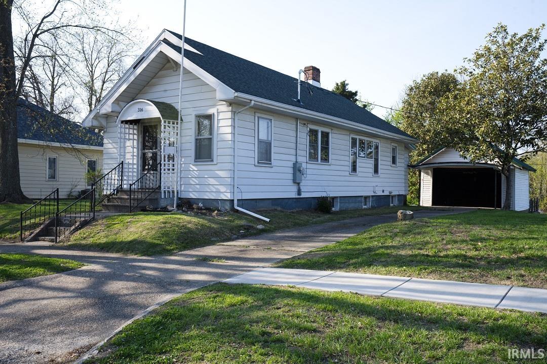 316 West 8th Street Bicknell, IN 47512 - Photo 18 of 25