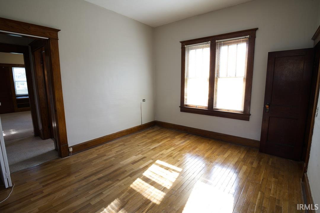 316 West 8th Street Bicknell, IN 47512 - Photo 8 of 25