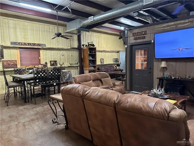 $364,900 | 21407 Buck Fawn Drive, Edinburg, TX 78542