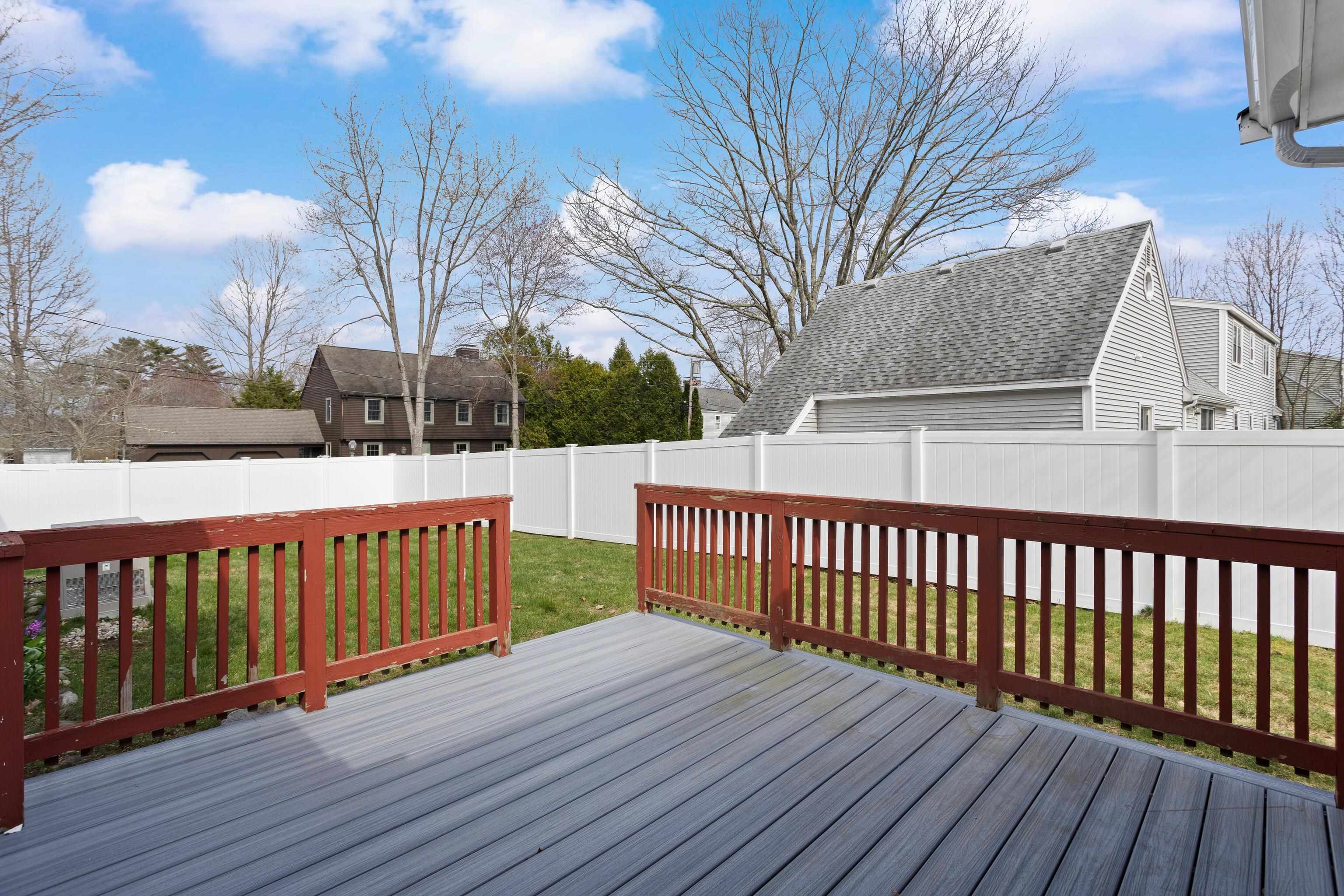 12 Colonial Circle Hampton, NH 03842 - Photo 14 of 51