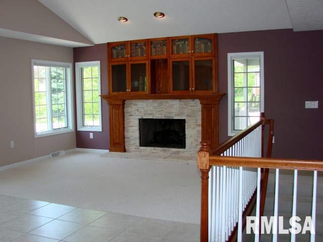 4740 Heatherstone Road Bettendorf, IA 52722 - Photo 8 of 24 Gallery Image 8