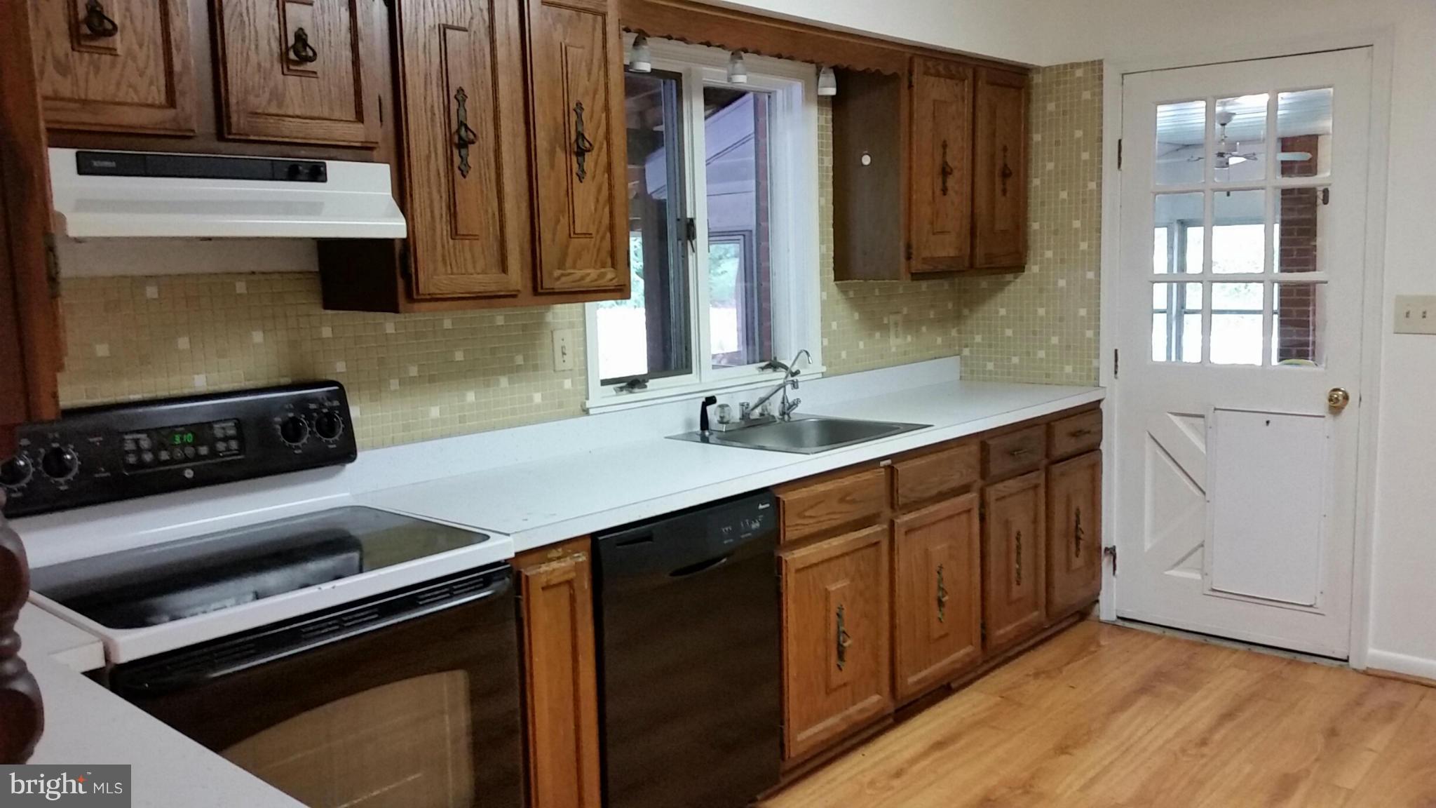 19613 Middletown Road Freeland, MD 21053 - Photo 8 of 17 Kitchen