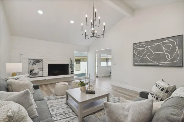 $799,000 | 2044 West San Bruno Avenue, Fresno, CA 93711