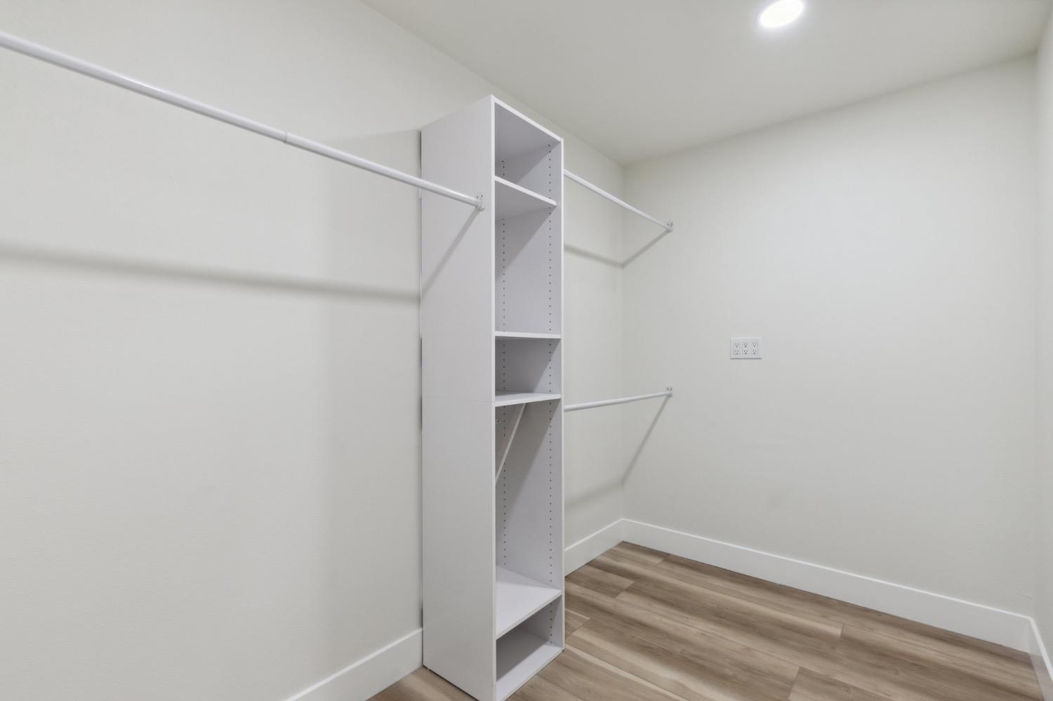 2044 West San Bruno Avenue Fresno, CA 93711 - Photo 23 of 41