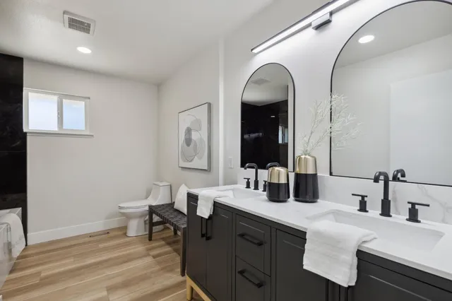 $799,000 | 2044 West San Bruno Avenue, Fresno, CA 93711