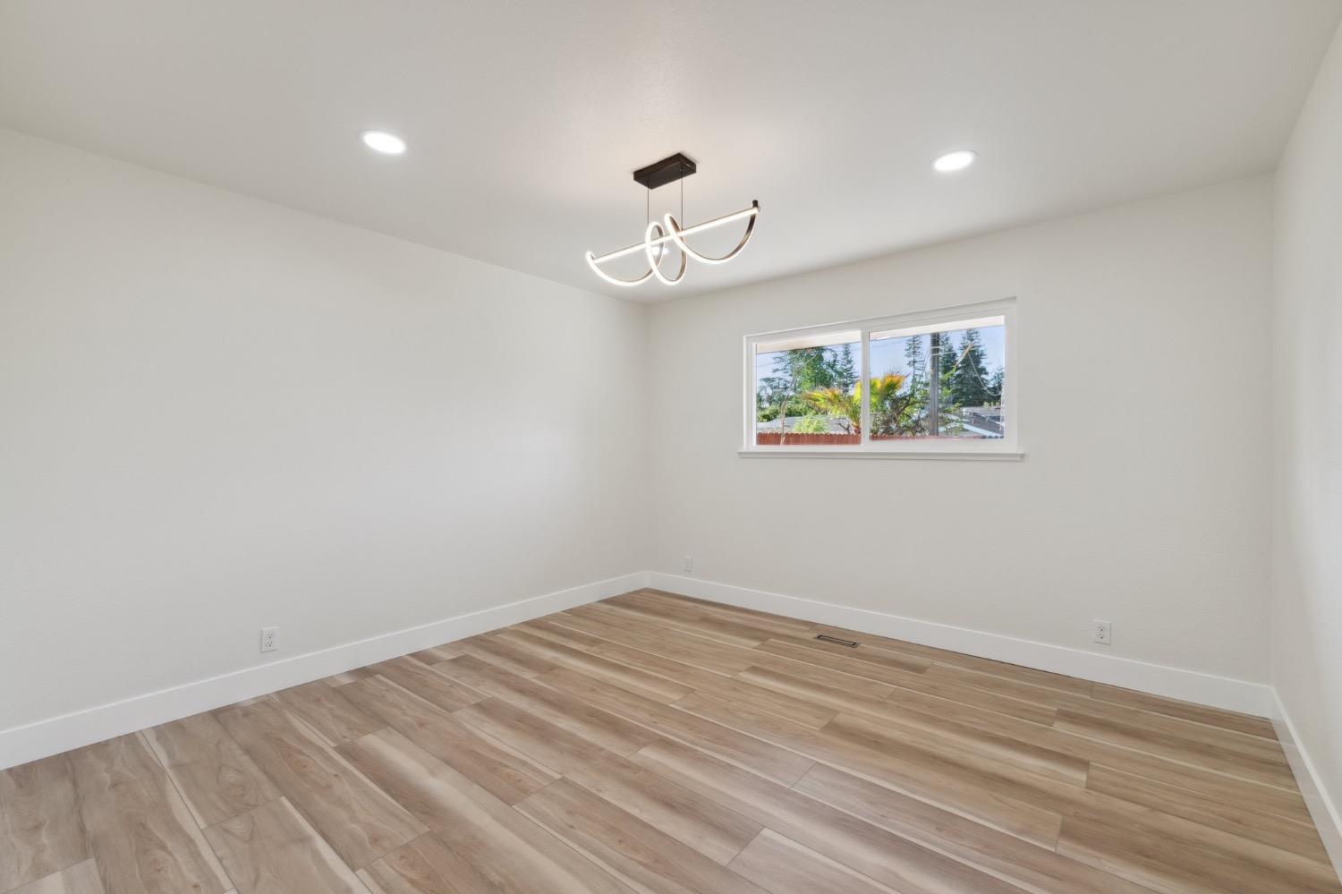 2044 West San Bruno Avenue Fresno, CA 93711 - Photo 32 of 41