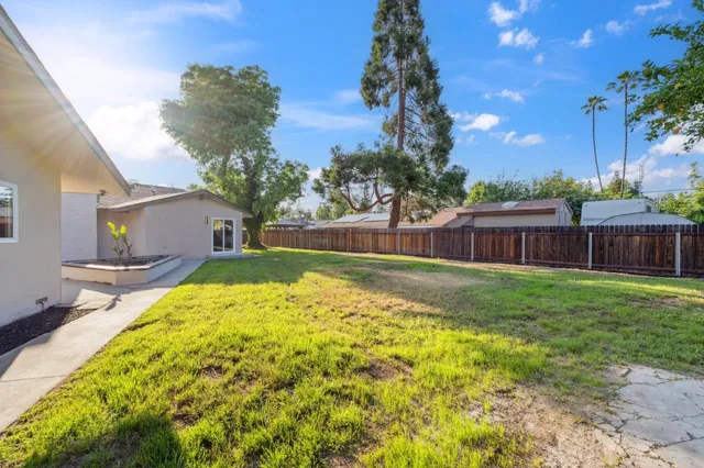 $799,000 | 2044 West San Bruno Avenue, Fresno, CA 93711