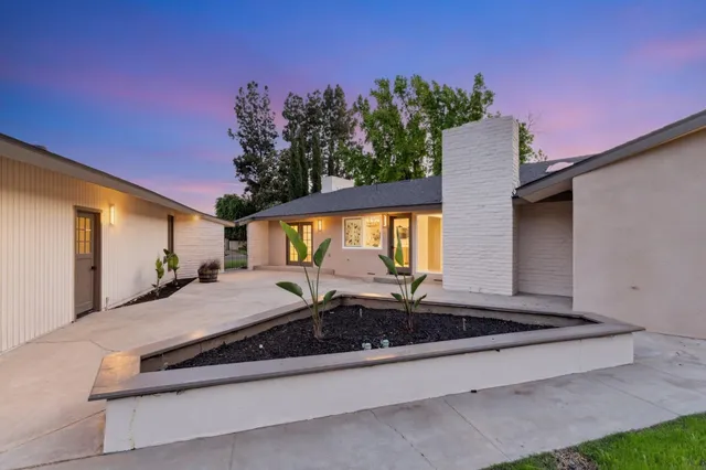 $799,000 | 2044 West San Bruno Avenue, Fresno, CA 93711