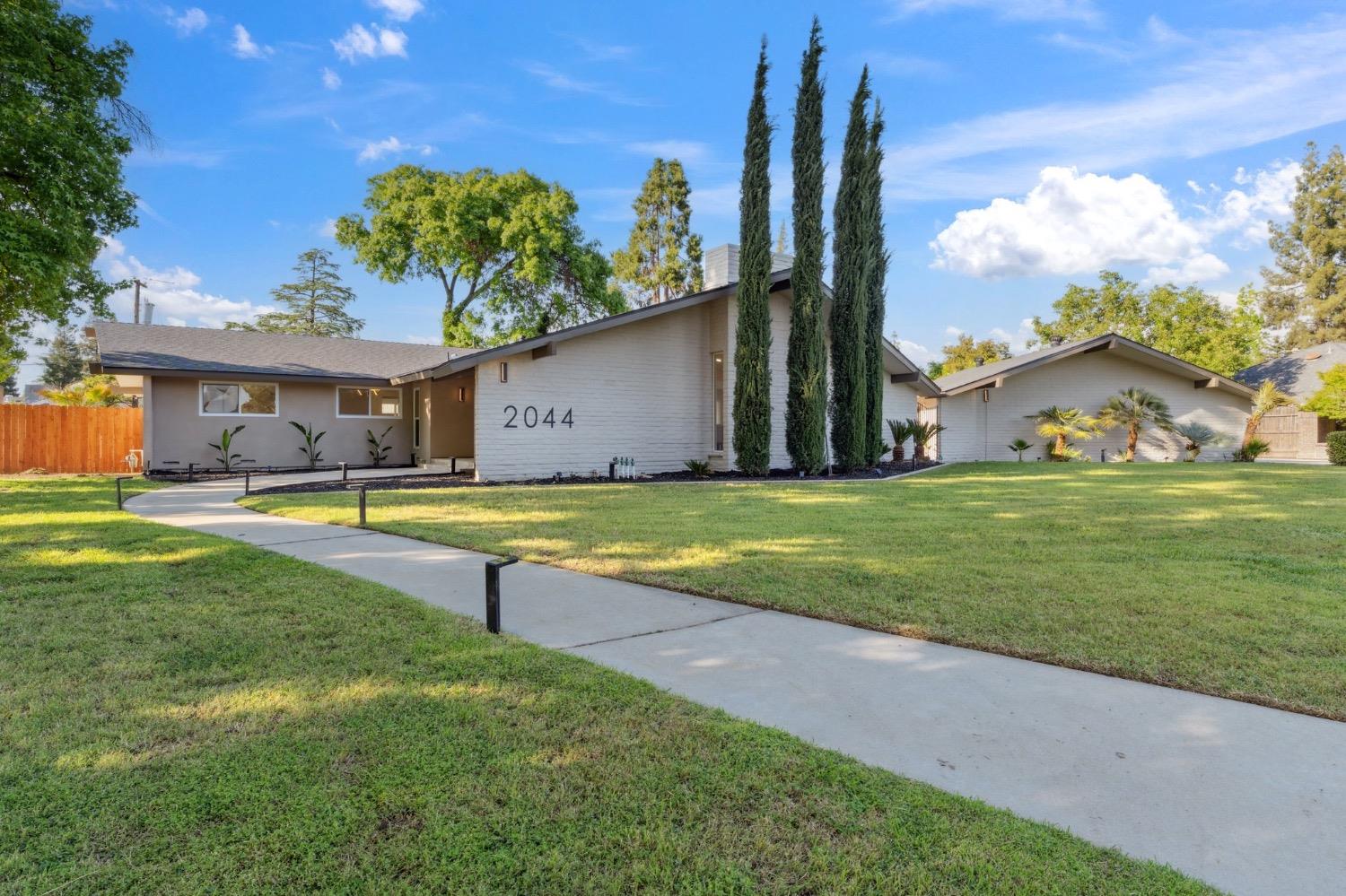 2044 West San Bruno Avenue Fresno, CA 93711 - Photo 6 of 41