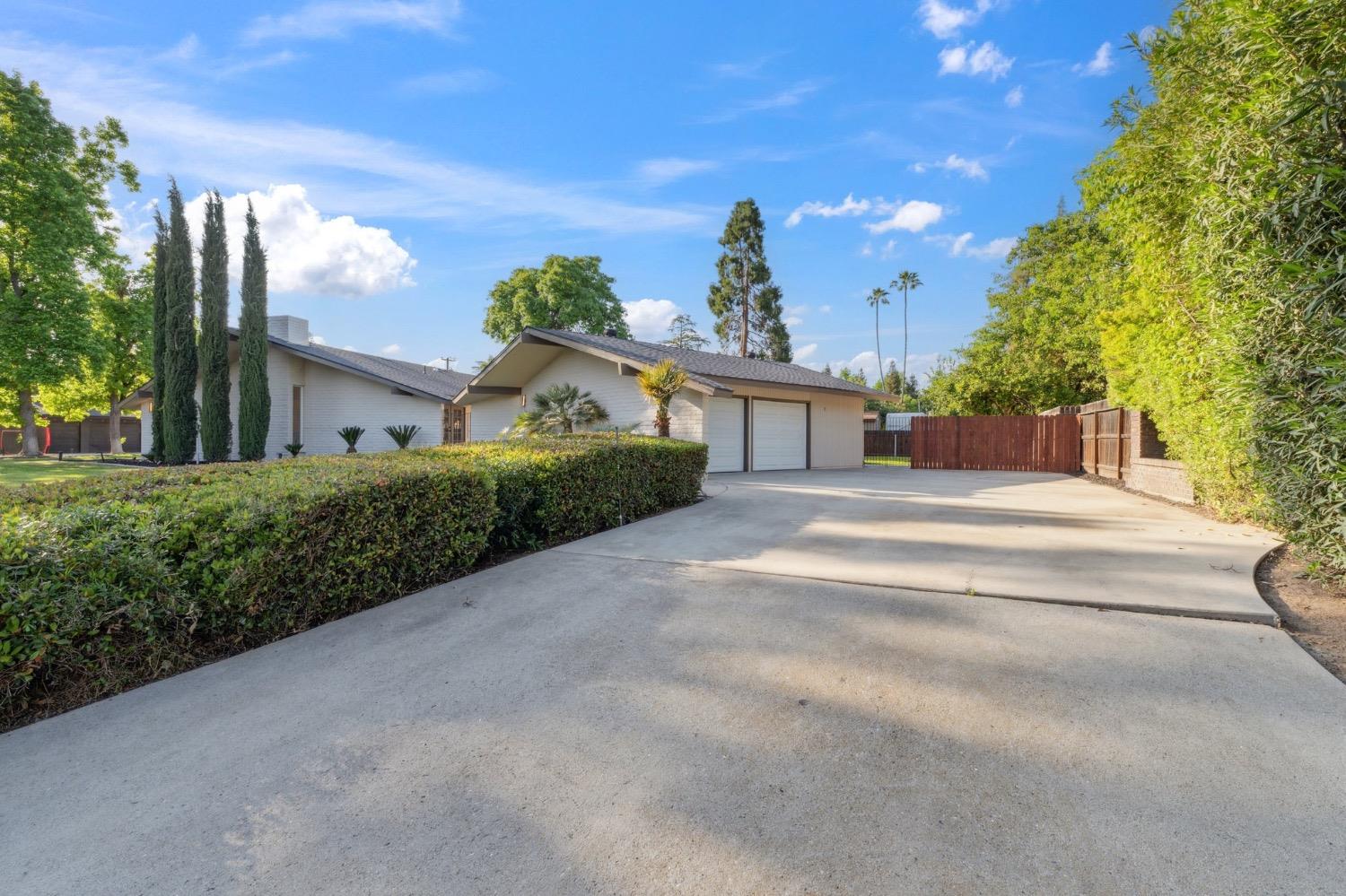 2044 West San Bruno Avenue Fresno, CA 93711 - Photo 8 of 41