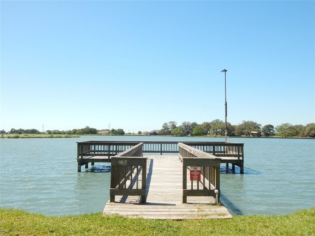 1793 Apache Angleton, TX 77515 - Photo 9 of 9