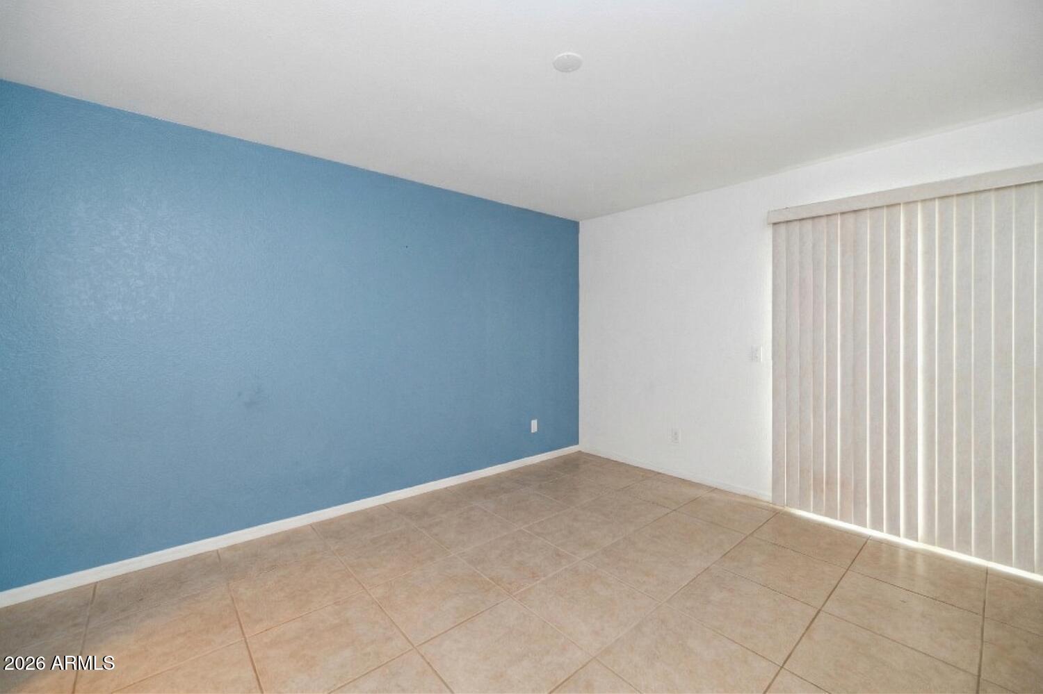 860 North McQueen Road, Unit 1121 Chandler, AZ 85225 - Photo 10 of 24 a view of an empty room