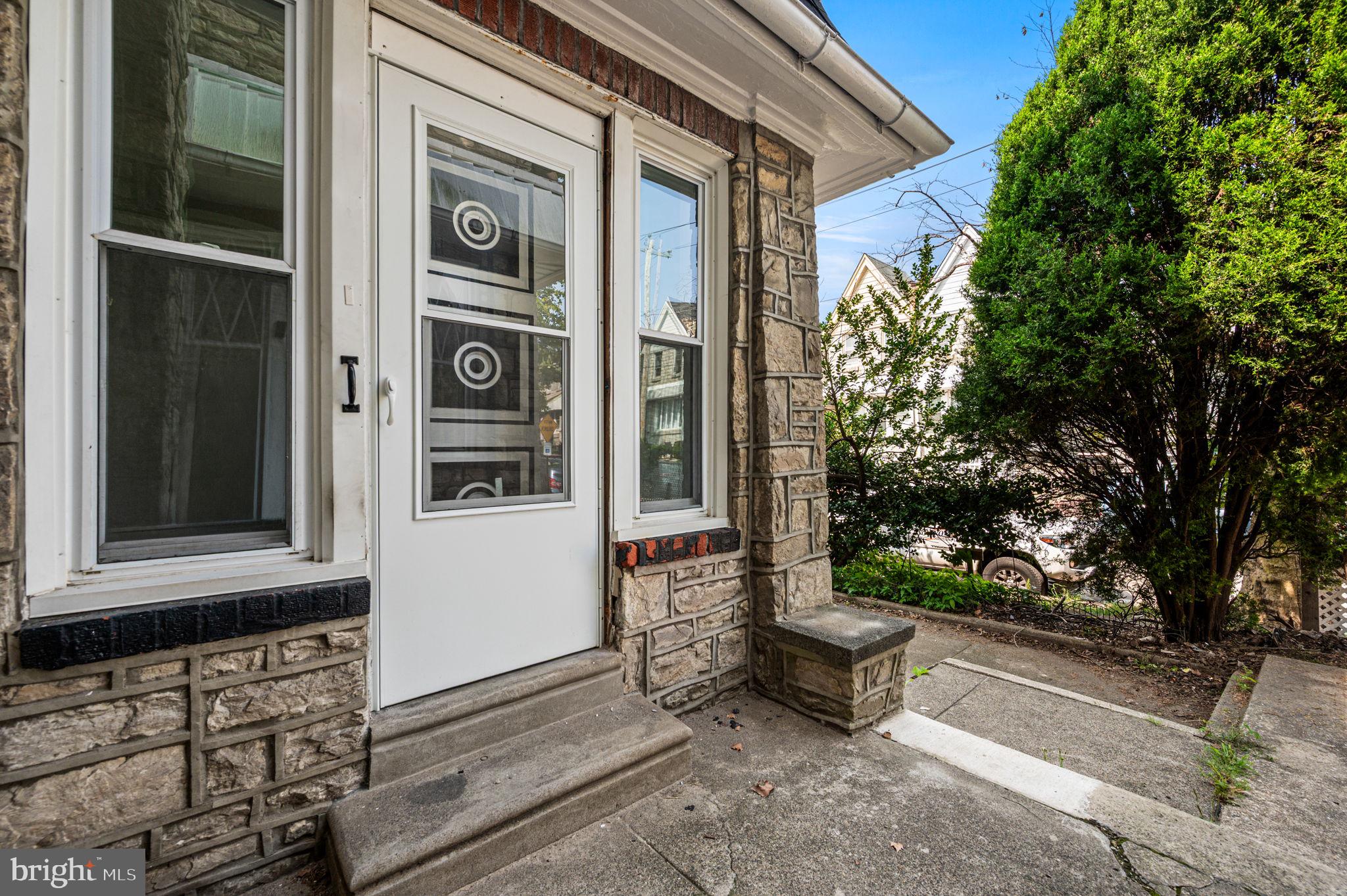 228 Bayard Road Upper Darby, PA 19082 - Photo 3 of 26 Gallery Image 3