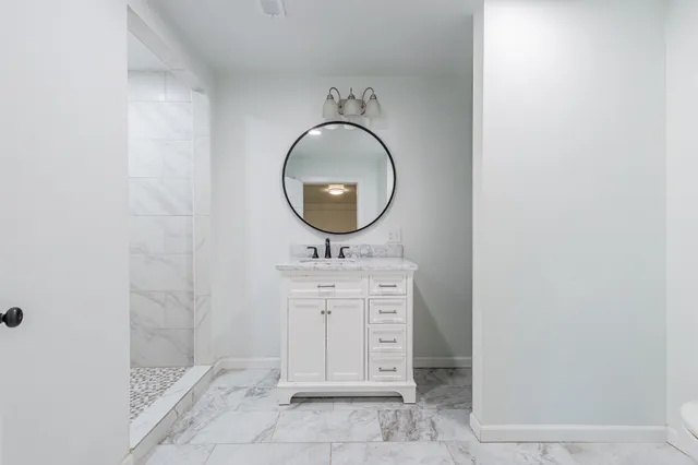 a bathroom with a toilet