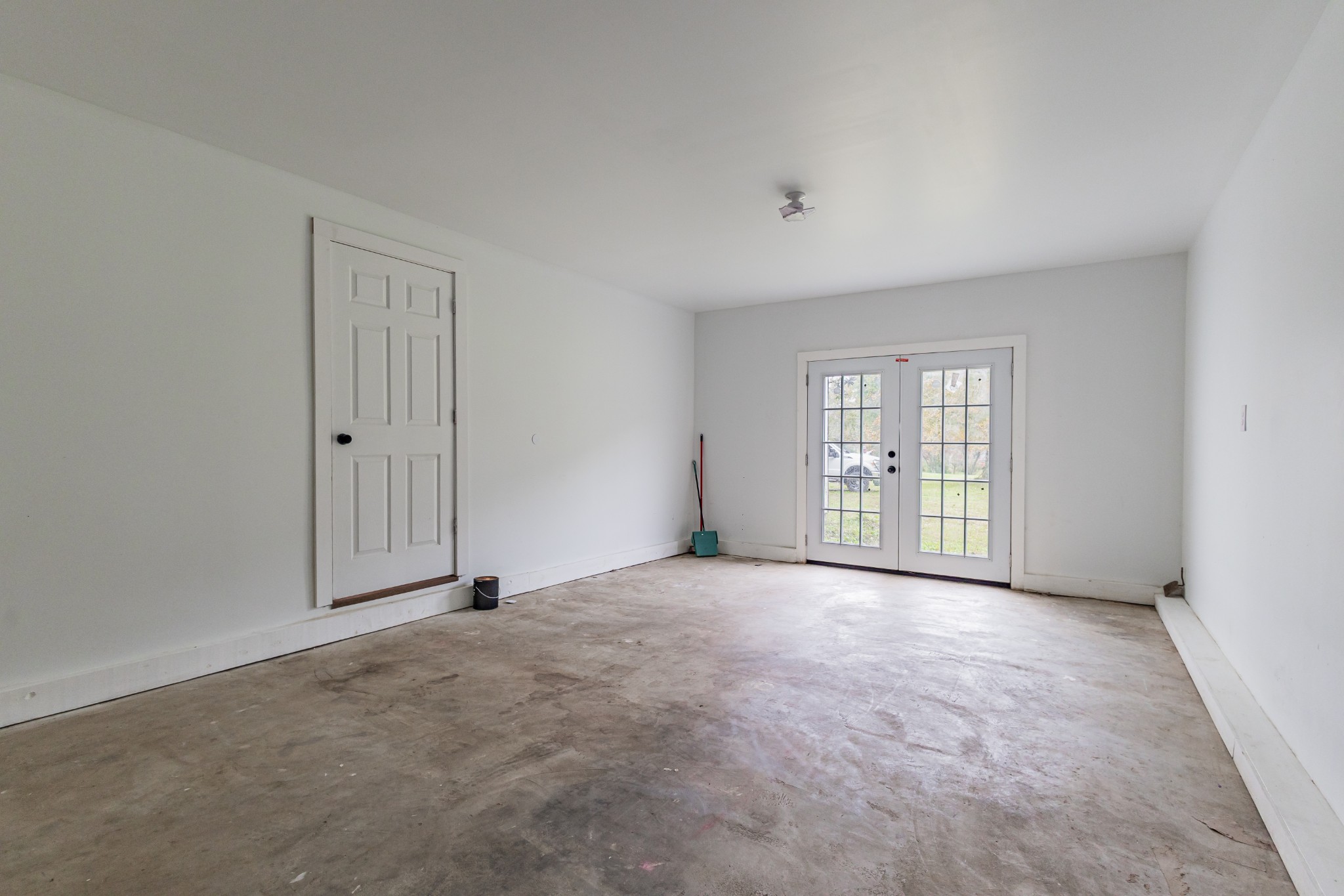 2635 McBrides Branch Road Beechgrove, TN 37018 - Photo 32 of 54 a view of an empty room with a window