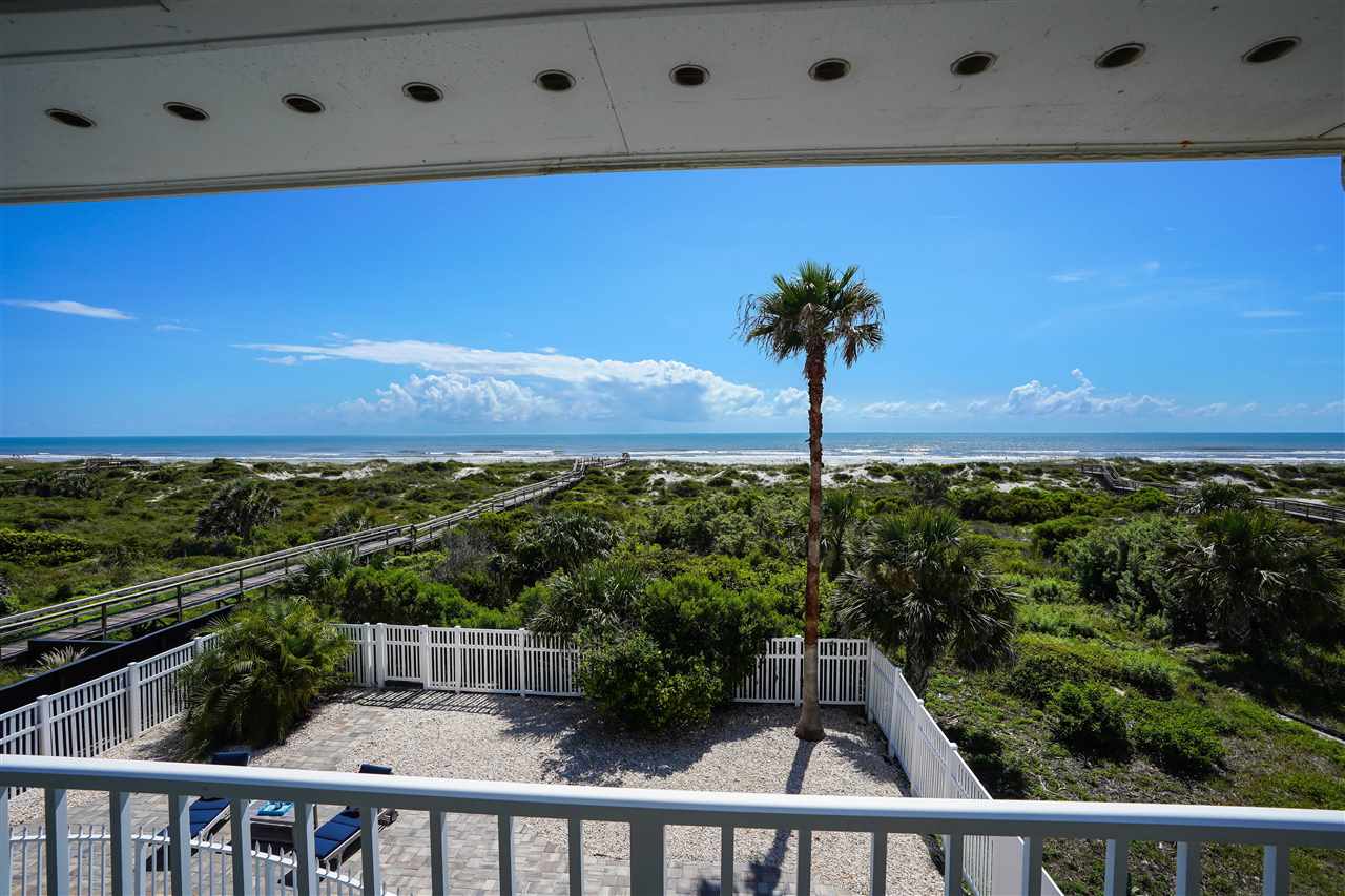 5072 Atlantic View St. Augustine, FL 32080 - Photo 19 of 40 a view of a yard with wooden fence