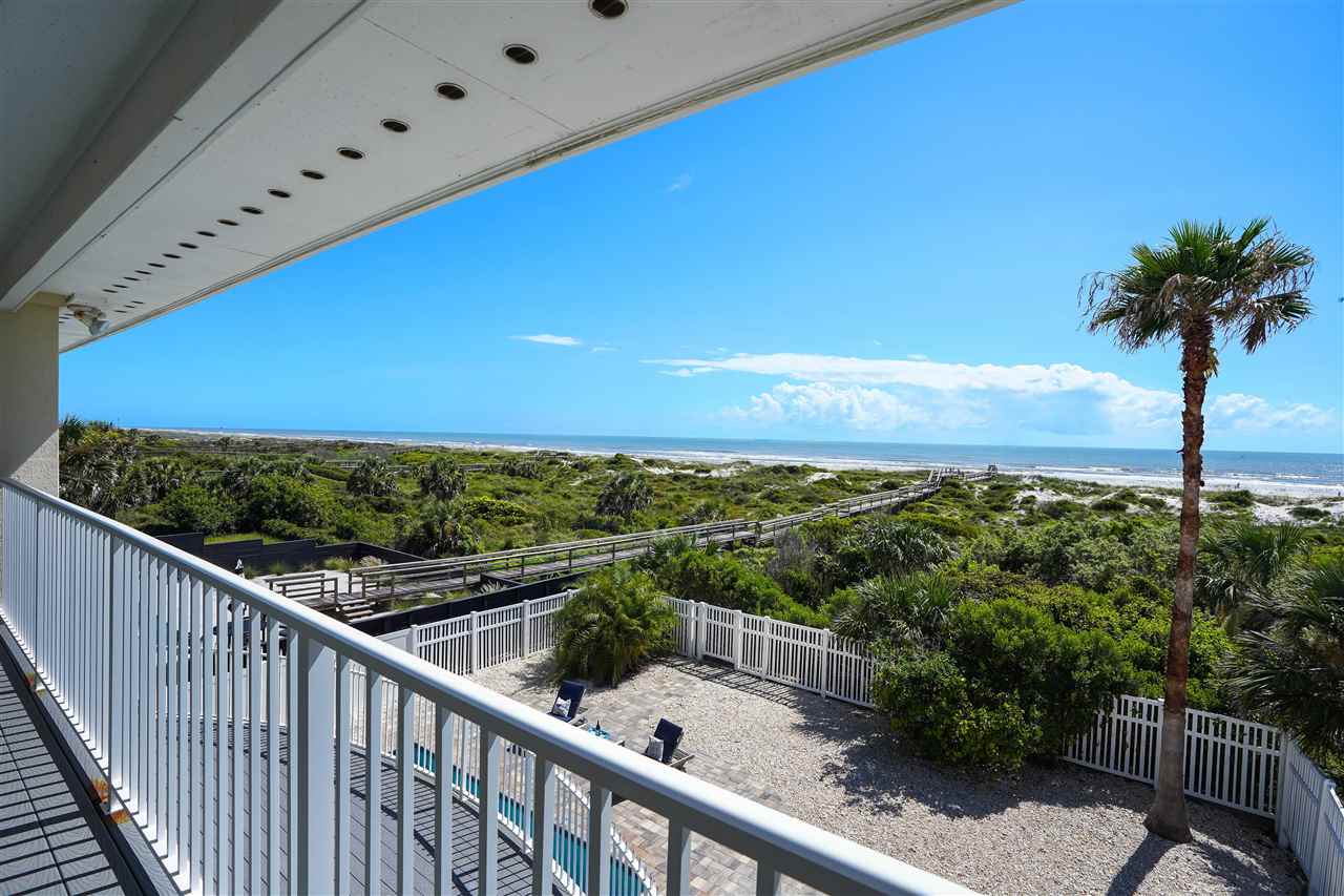 5072 Atlantic View St. Augustine, FL 32080 - Photo 20 of 40 a view of a balcony with wooden fence