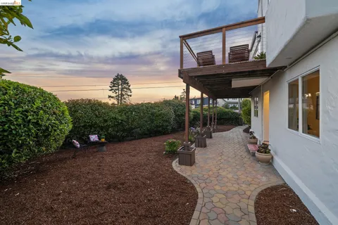 $1,499,000 | 708 Grizzly Peak Boulevard, Berkeley, CA 94708