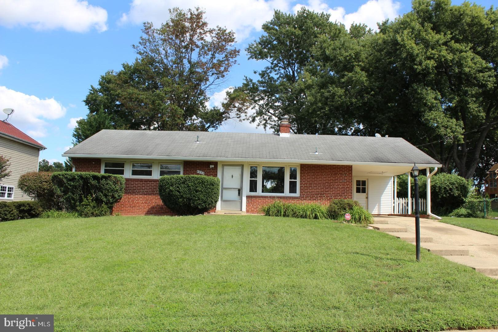 5233 Oldcastle Lane Springfield, VA 22151 - Photo 1 of 11 Gallery Image 1