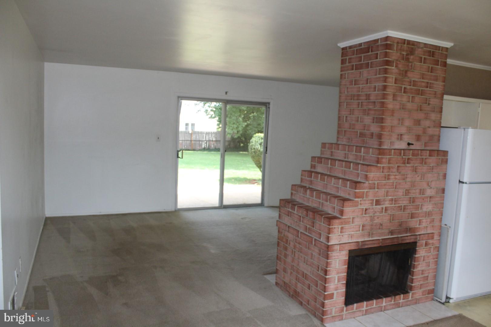 5233 Oldcastle Lane Springfield, VA 22151 - Photo 3 of 11 Gallery Image 3