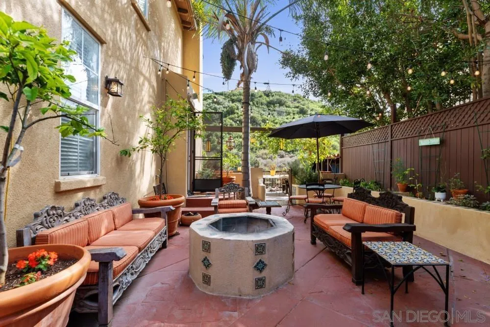2775 Ridgegate Row La Jolla, CA 92037 - Photo 11 of 59 a outdoor space with patio furniture