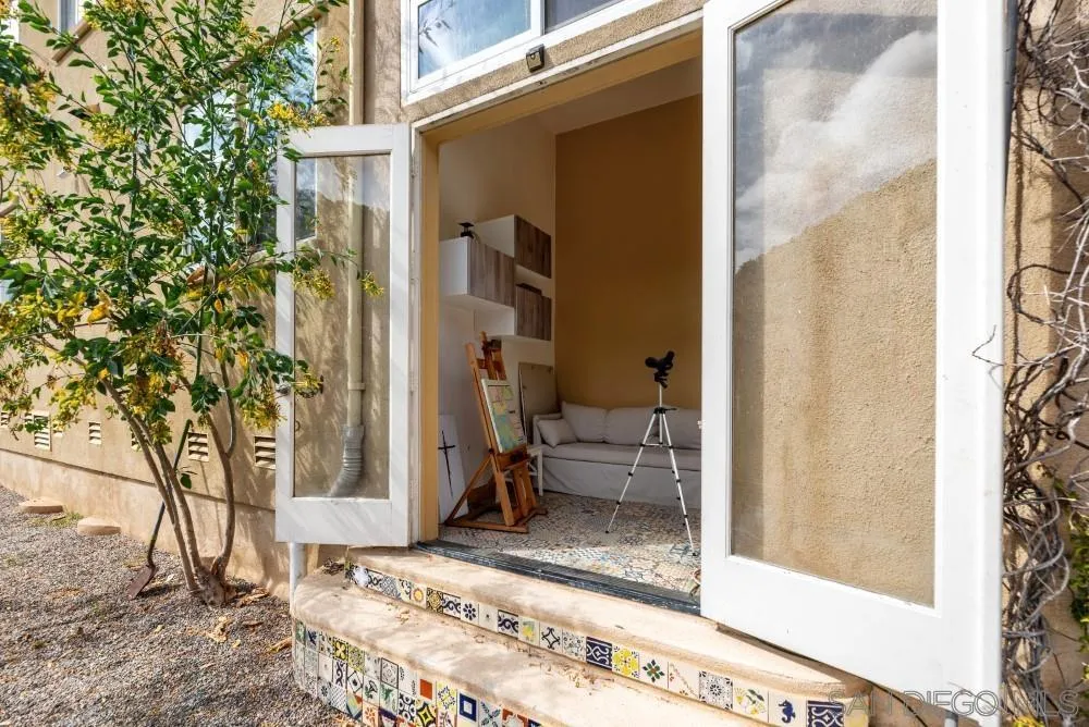 2775 Ridgegate Row La Jolla, CA 92037 - Photo 32 of 59 a view of a outdoor space