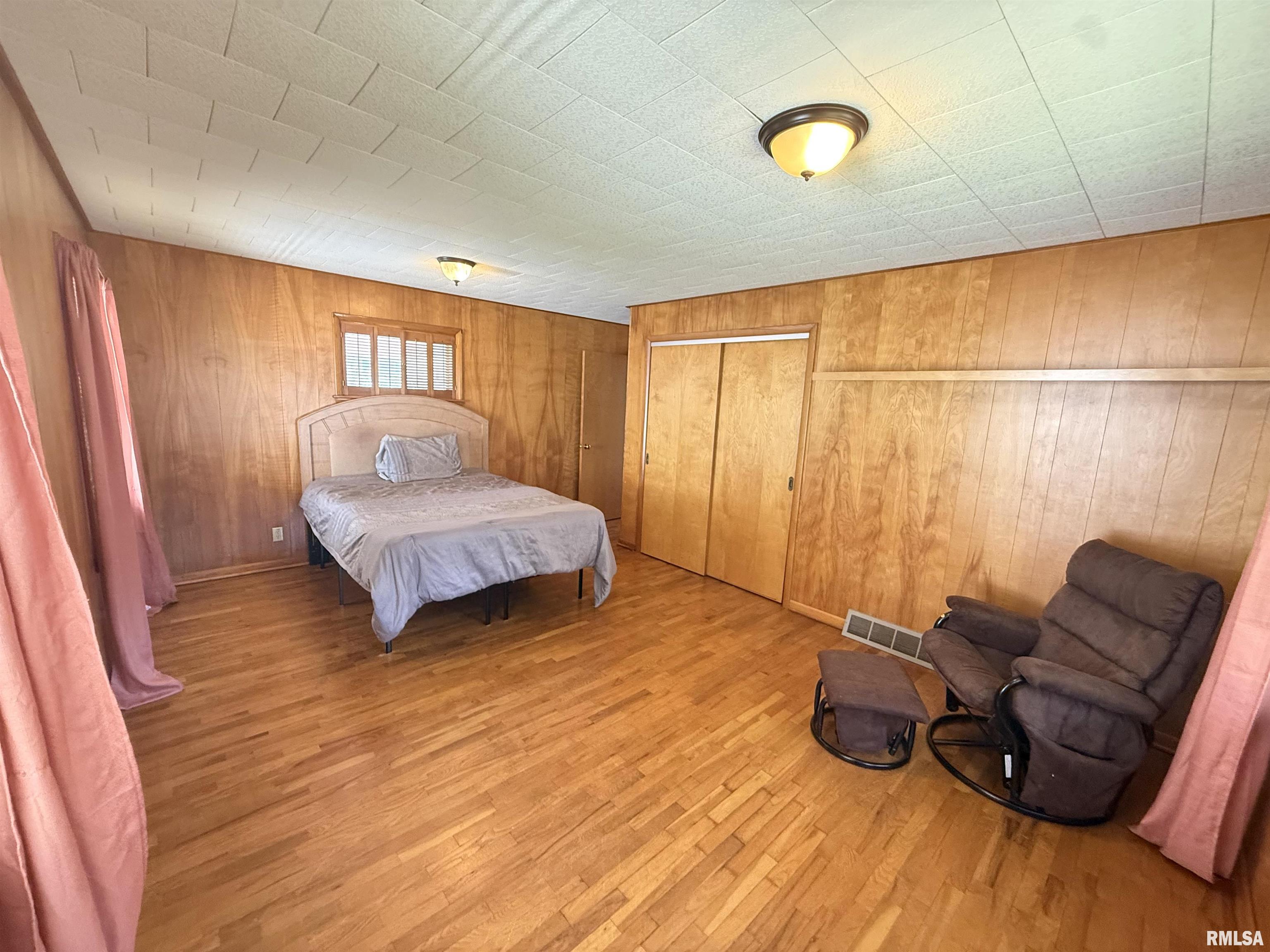 2241 Spring Street Quincy, IL 62301 - Photo 39 of 46