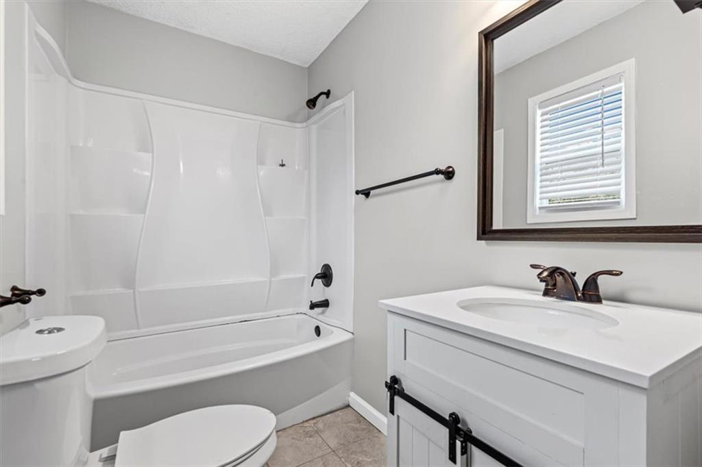 648 Johnson Road Southeast Adairsville, GA 30103 - Photo 10 of 25