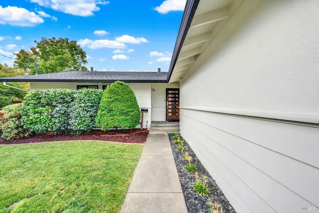 $899,000 | 2407 Norton Street, Napa, CA 94558