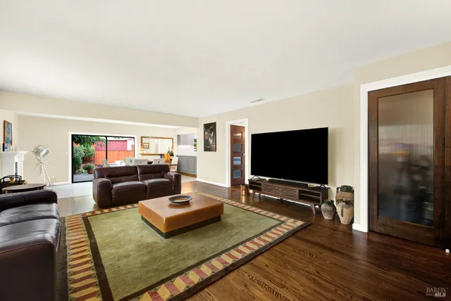 $899,000 | 2407 Norton Street, Napa, CA 94558