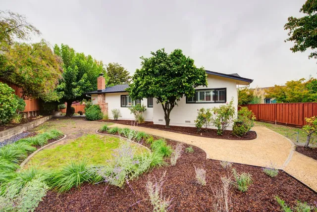 $899,000 | 2407 Norton Street, Napa, CA 94558