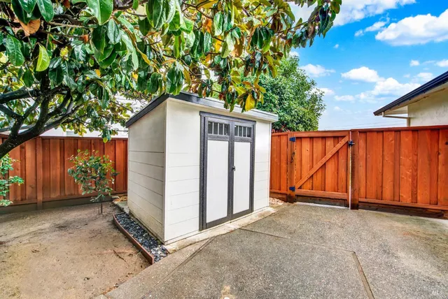 $899,000 | 2407 Norton Street, Napa, CA 94558