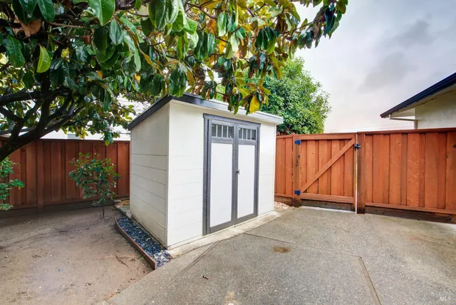 $899,000 | 2407 Norton Street, Napa, CA 94558