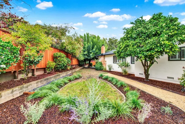 $899,000 | 2407 Norton Street, Napa, CA 94558