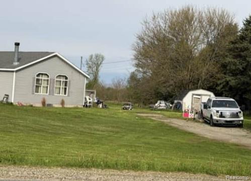 118 North Ray Quincy Road Quincy, MI 49082 - Photo 2 of 2