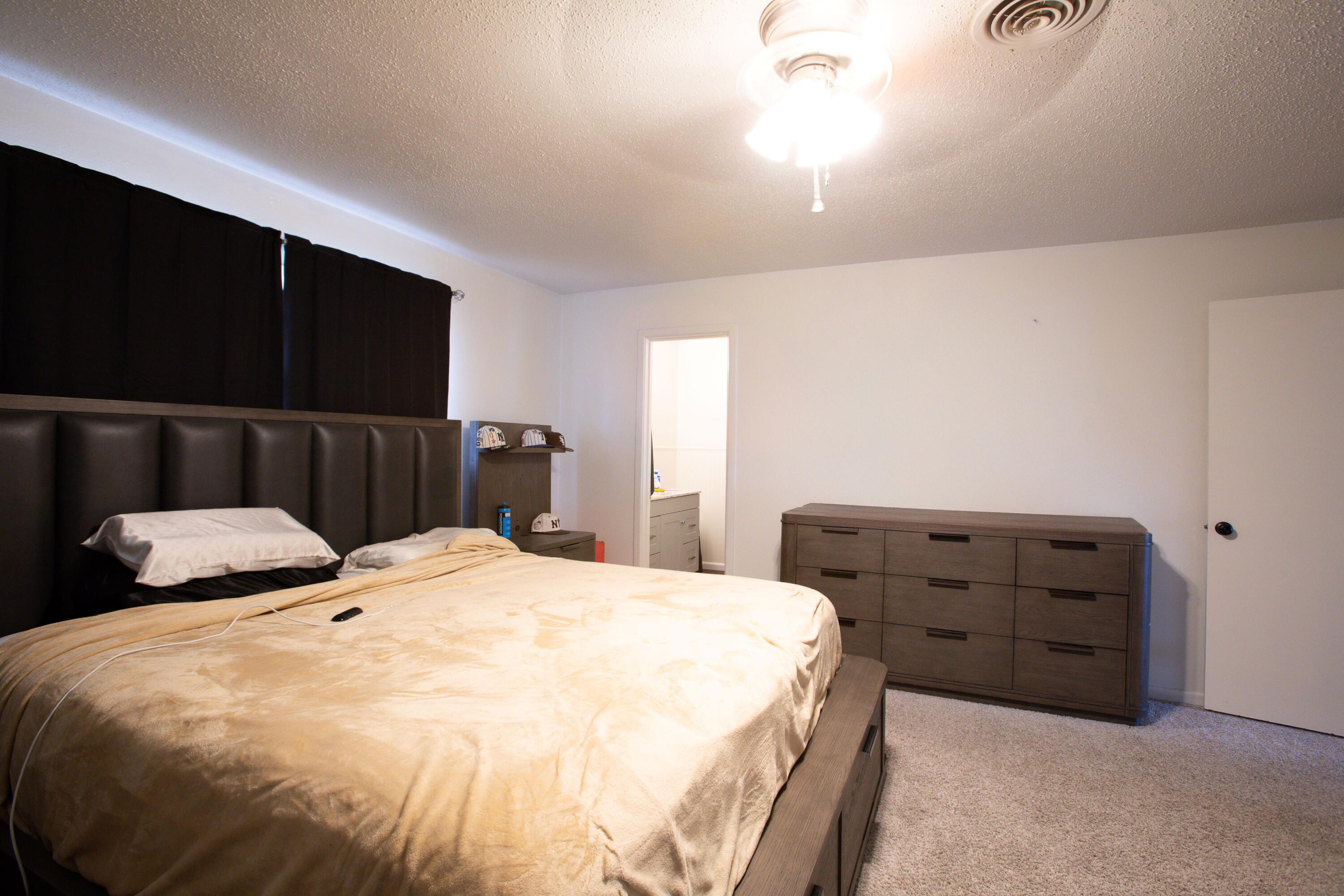 5426 9th Street Lubbock, TX 79416 - Photo 8 of 18 0B8A4740-Edit