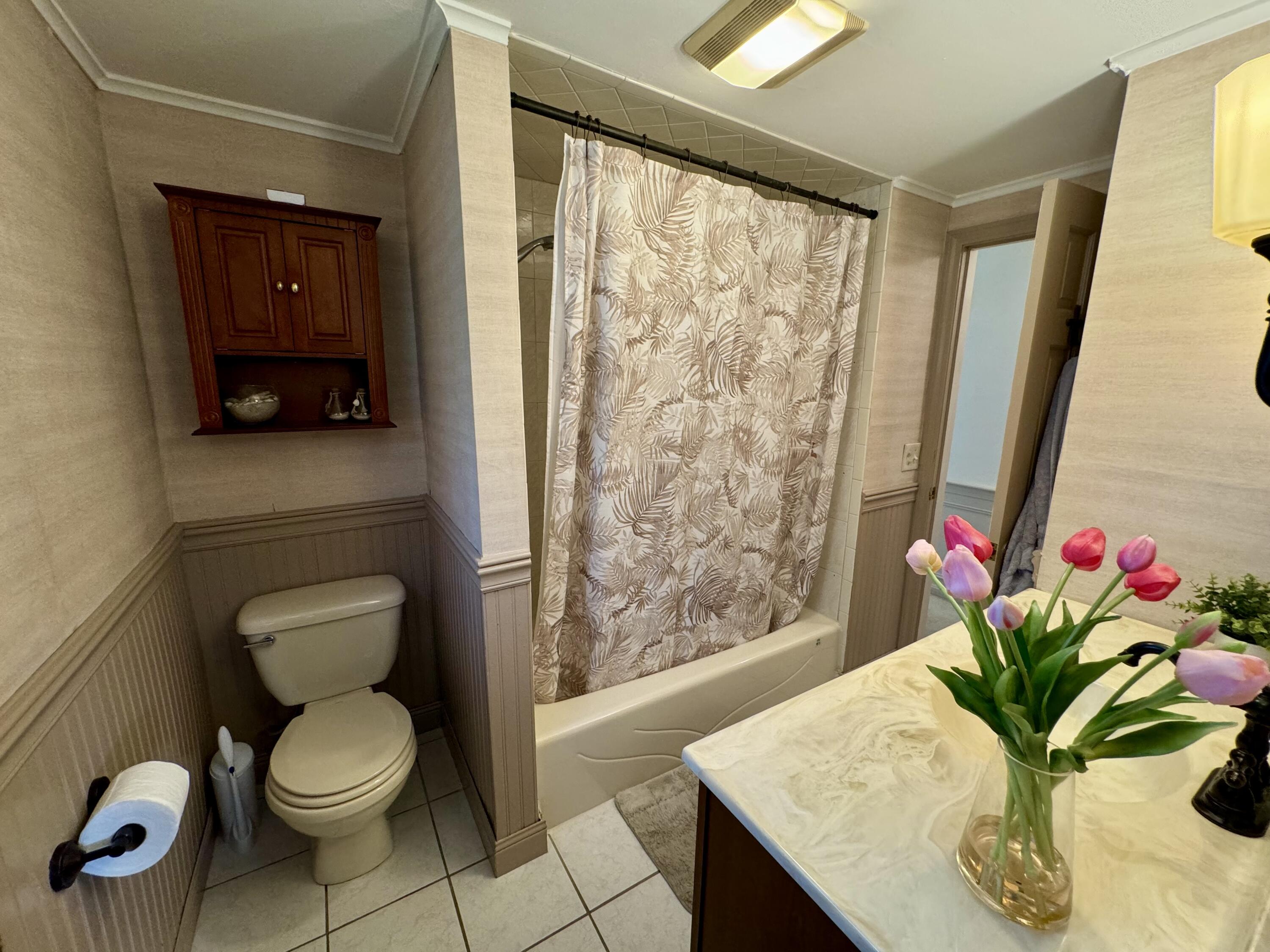 173 Nottingham Drive Centerville, MA 02632 - Photo 28 of 54 Fullbathroom.tub.shower