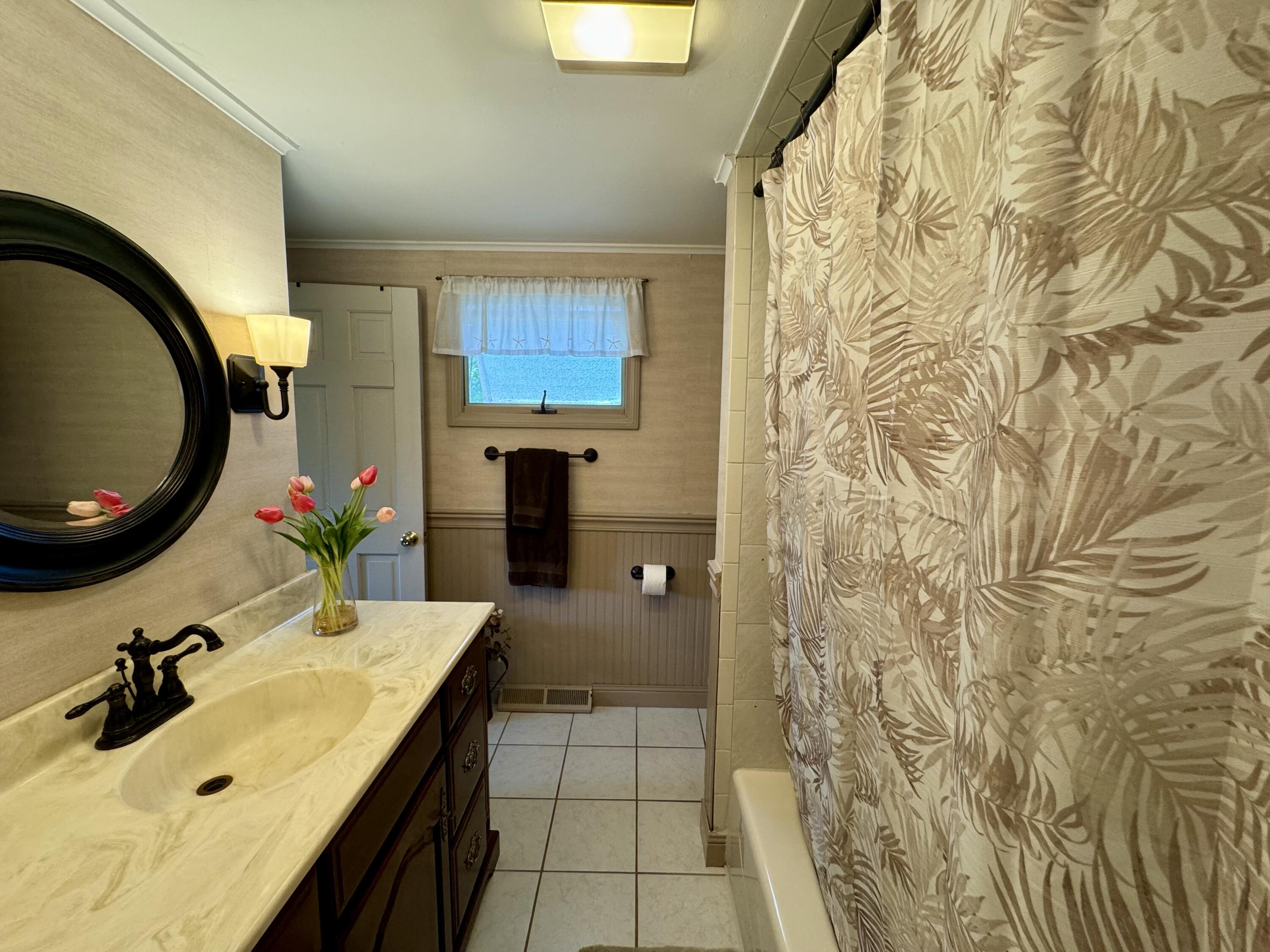 173 Nottingham Drive Centerville, MA 02632 - Photo 29 of 54 Full bath from hall doorway