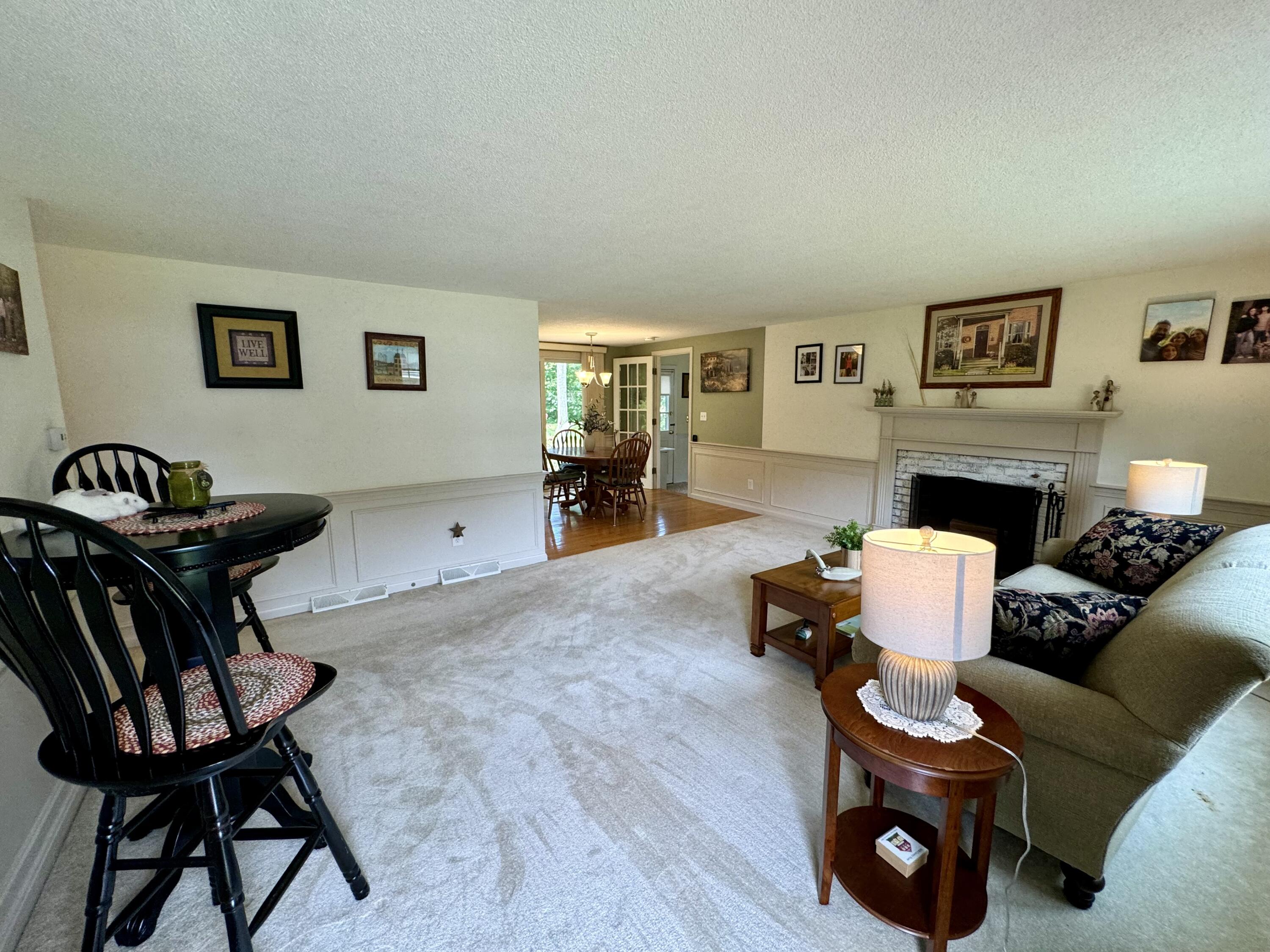 173 Nottingham Drive Centerville, MA 02632 - Photo 4 of 54 Living room from front door entry
